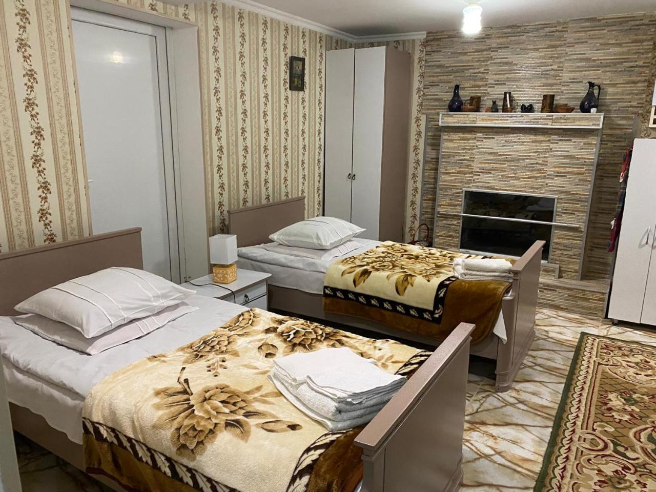 Guest House Happy House Kutaisi Exteriér fotografie